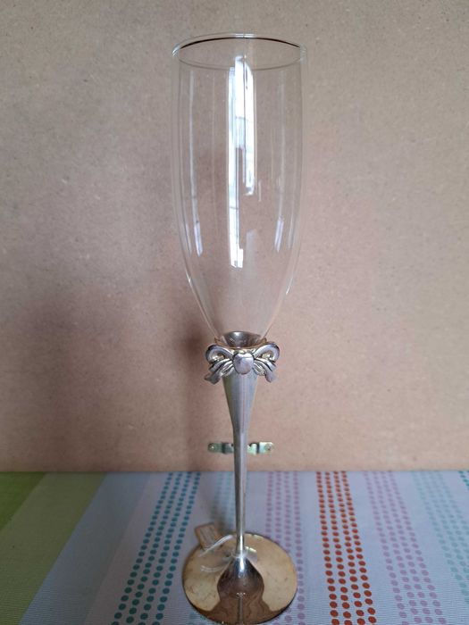 Весільні келихи продам