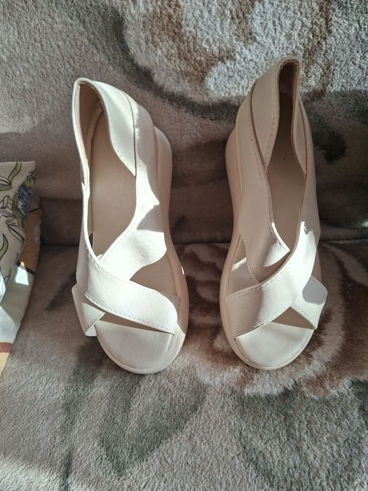 Sandaly damskie nowe