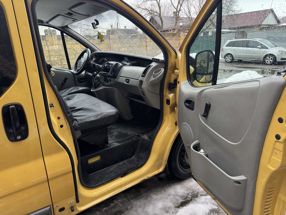 Рено трафік  1.9 грузпас 2003 рік