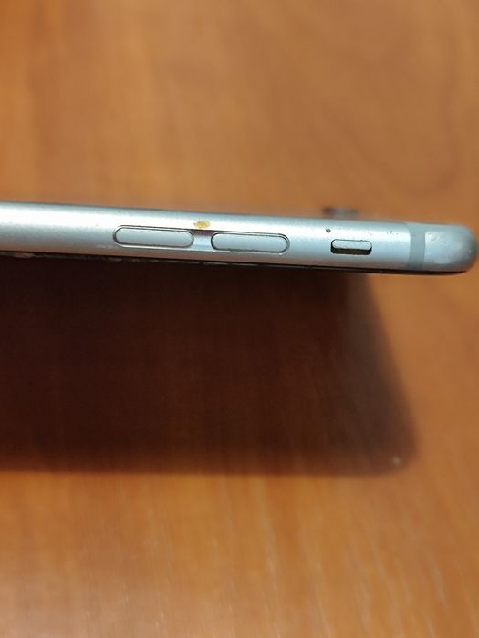 iPhone 6 s       .