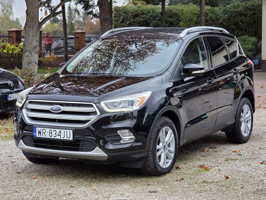 Ford Kuga LiFT 2,0 TDCi 150KM piękny stan mały przebieg do końca serwisowany