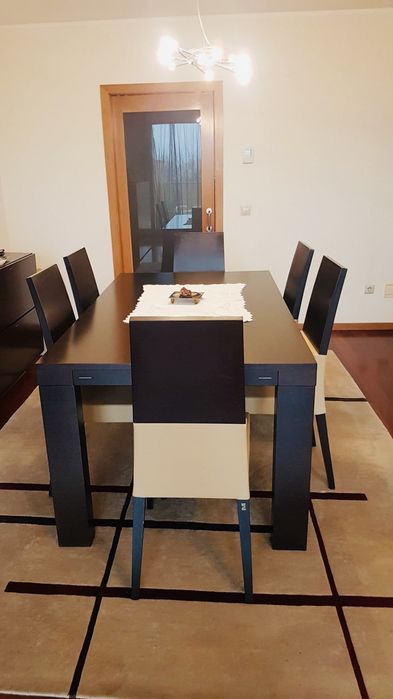 Set of 6 dining chairs – can be sold separately