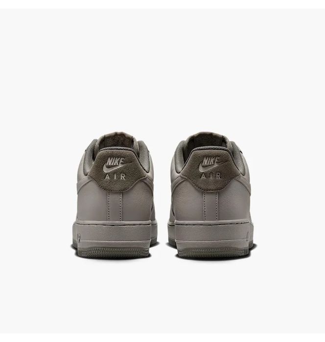 Кросівки чоловічі Nike Air Force 1 07 Lv8 Olive HM9483-300 р. US 9