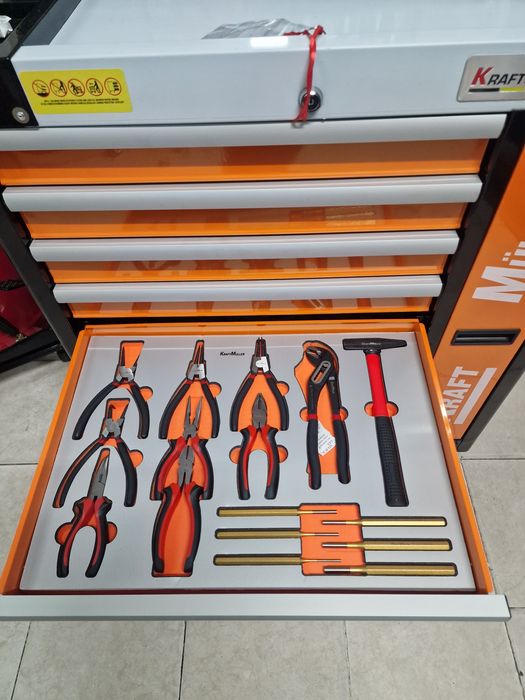 Carrinho de ferramenta de 8 gavetas 7 completas novo