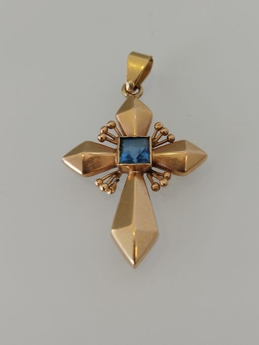 Medalha cruz em ouro de 19,2kt