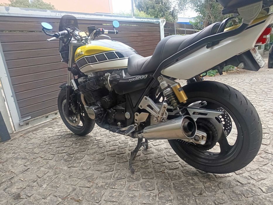 Moto Yamaha xjr 1200