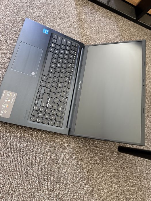 Laptop asus  15
