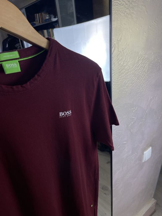Футболка Hugo Boss: преміум бавовна, стильний дизайн