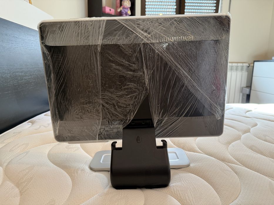 Monitor HP w1907v