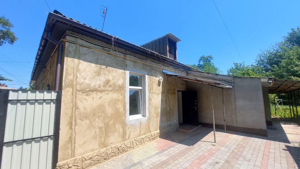 Продам 2-кімнатну квартиру. Вул.Вірменська,80.