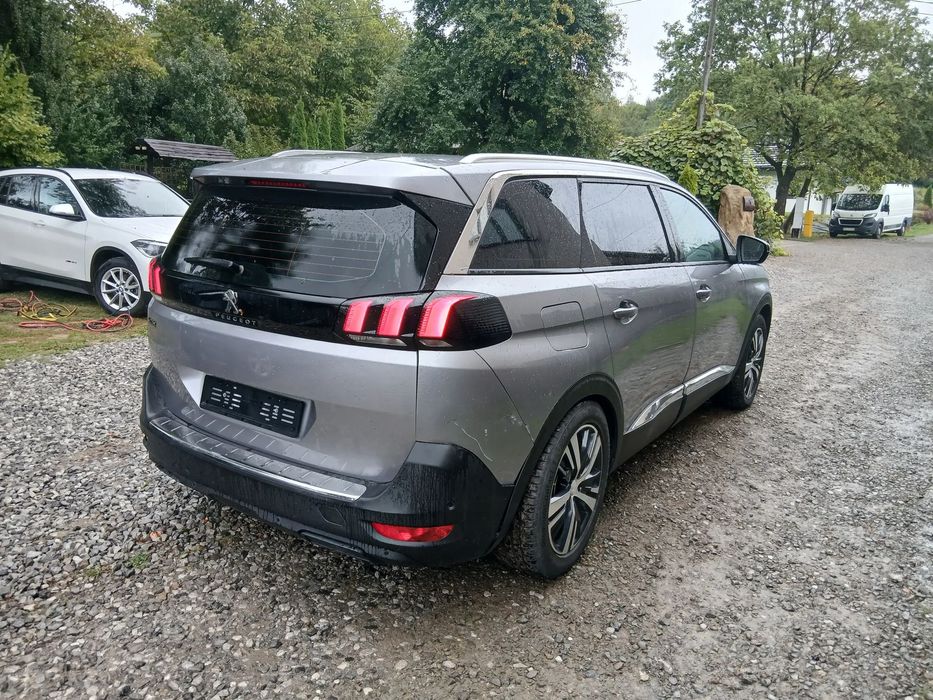 Peugeot 5008 Peugeot 5008 /-Automat