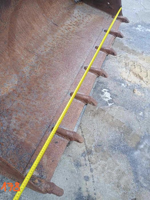 Łyżka 180cm do żwiru do ładowarki Volvo L30
