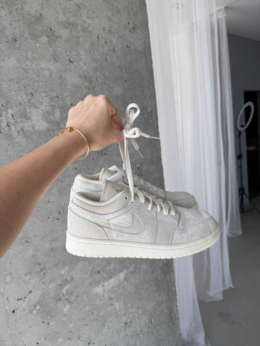 Кросівки Nike Air Jordan 1 low Craft Beige premium u2