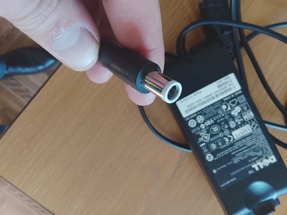 Продам зарядний пристрій до ноутбука DELL