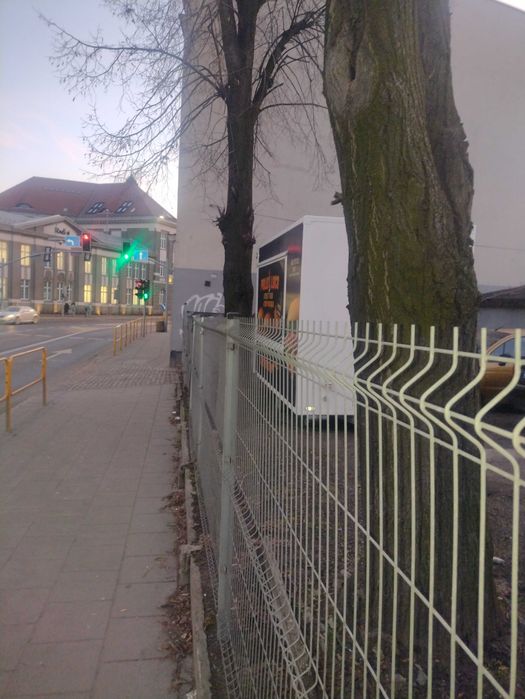 Do wynajęcia plac pod przyczepę gastronomiczną w bardzo dobrym miejscu