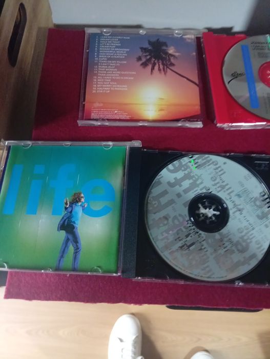 Conjunto de CDs varios