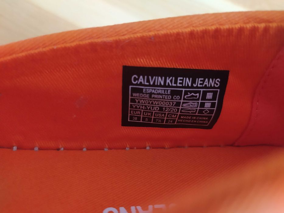 Piękne espadryle Calvin Klein