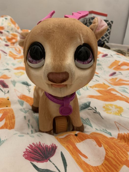 Interakntywna zabawka jezdzi wydaje dzwieki