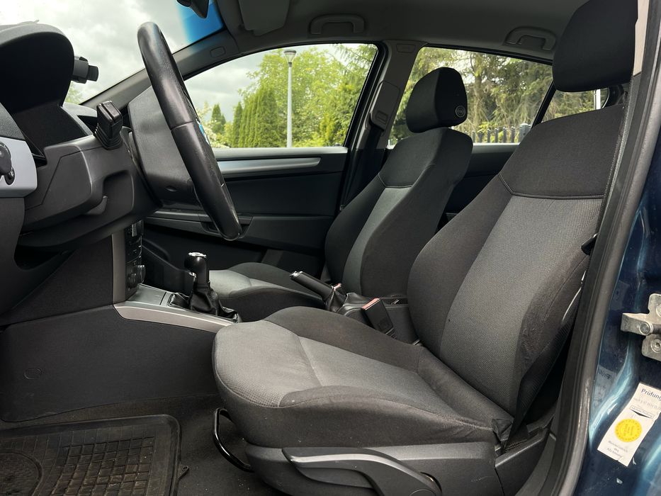 Opel Astra 1.9D 6 biegow, tempomat, multifunkcja, el szyby, komputer