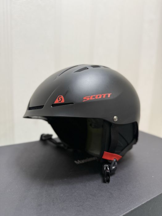 Шолом Лижний SCOTT
