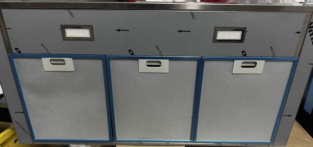 Exaustor de Parede Smeg Universal KBT900XE de 4 Velocidades e de 90 cm