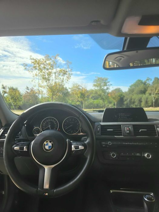 Bmw 320I pack M Perfomance Look 335I