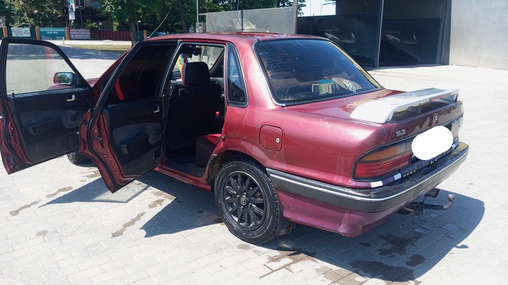 Автомобіль Mitsubishi