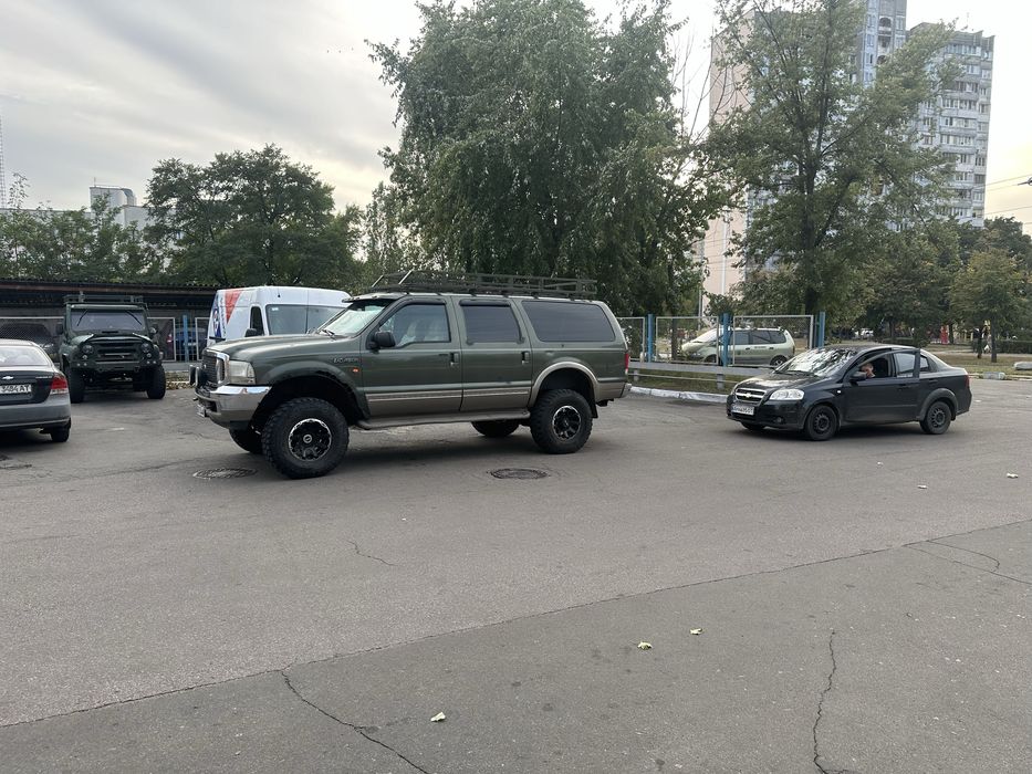 Ford Excursion 7.3 TDI на тимчасовій УКР реестрації