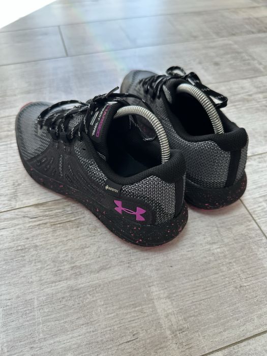 Жіночі кросівки Under Armour UA Charged Bandit Trail GTX (EUR 40)