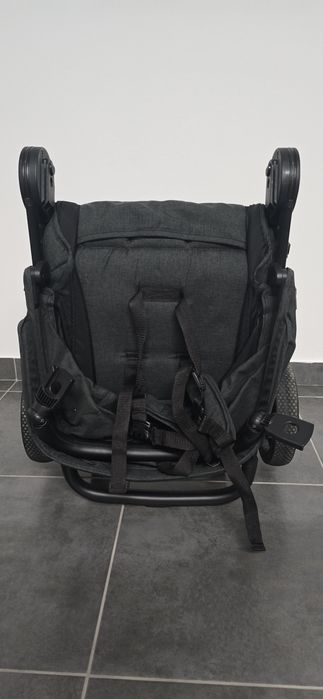 Carrinho Britax Romer B-Agile R + capa de chuva e porta copos