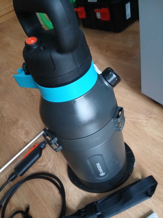 Opryskiwacz ciśnieniowy GARDENA 5L (Akumulatorowy)