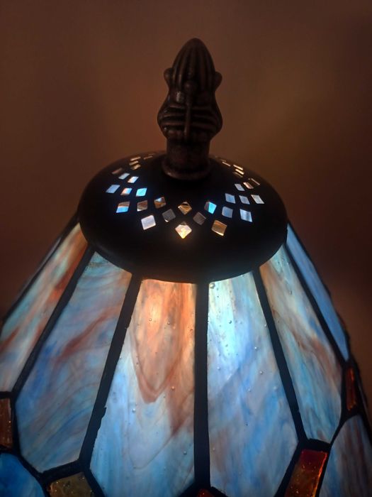Śliczna Lampa Witrażowa w Stylu Tiffany