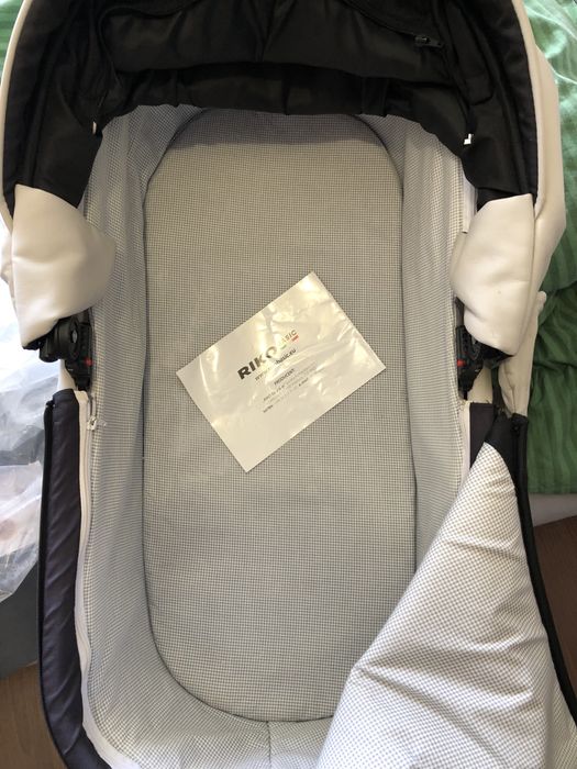 Дитяча коляска Riko Basic Ozon 2 в 1