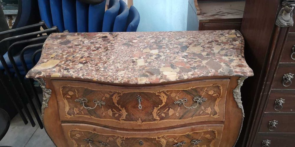 Movel Bar/garrafeira em madeira antigo