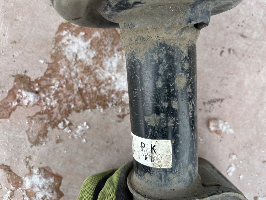 Амортизаторы Subaru Forester SJ, оригинал, передние