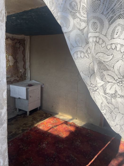 Продається земельна ділянка з будинком