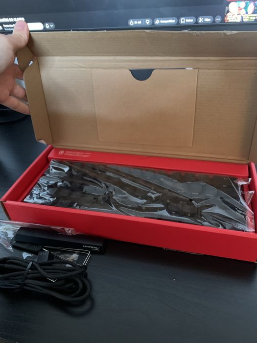 Teclado HyperX alloy origins 60