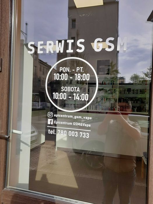 Naprawa GSM telefony, wymiana ekranów, baterii, ładowania