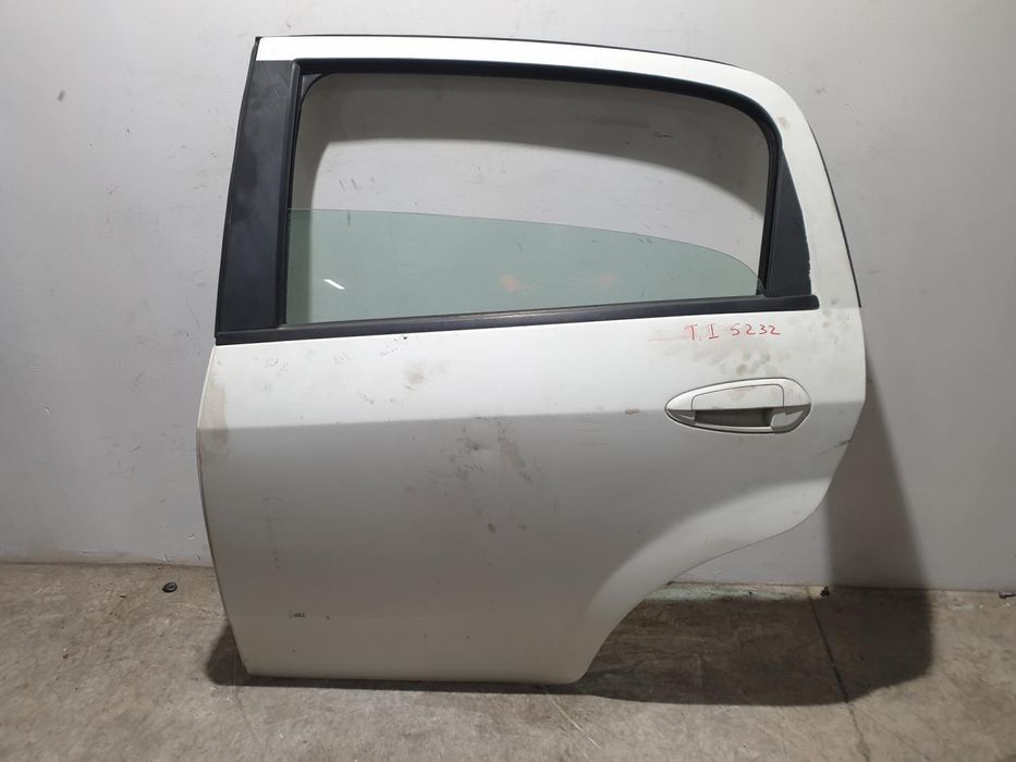 Porta Traseira Esquerda Fiat Iii Evo Punto 199
