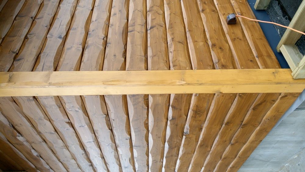 Elewacja drewniana, Deska elewacyjna, nieregularna recznie obrabiana