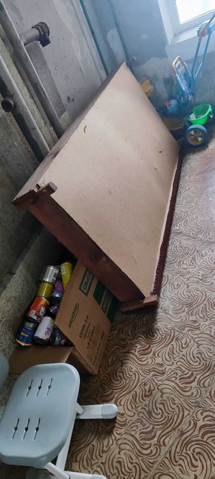 Диван безкоштовно