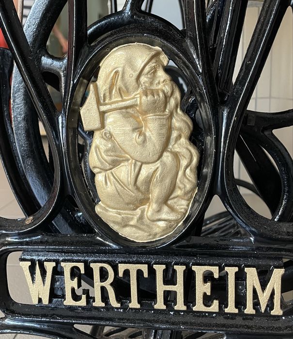 Máquina de costura wertheim, restaurada
