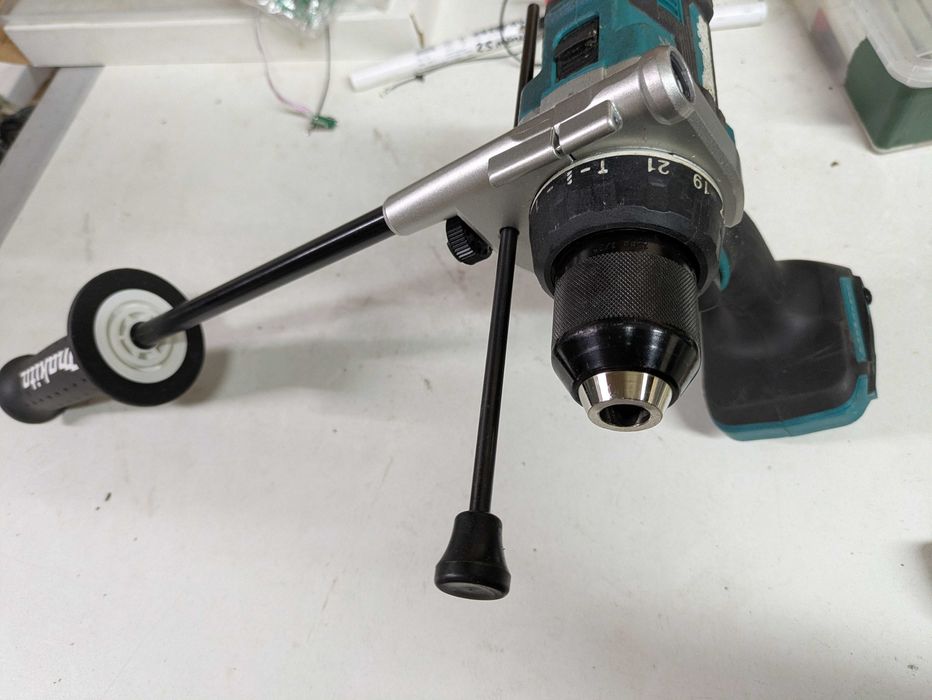 Makita DHP486 Berbequim Combinado elevado torque