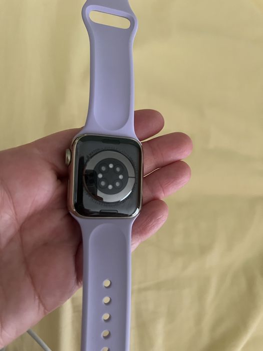 Apple Watch Series 6 40mm GPS + carregador + 3 pulseiras