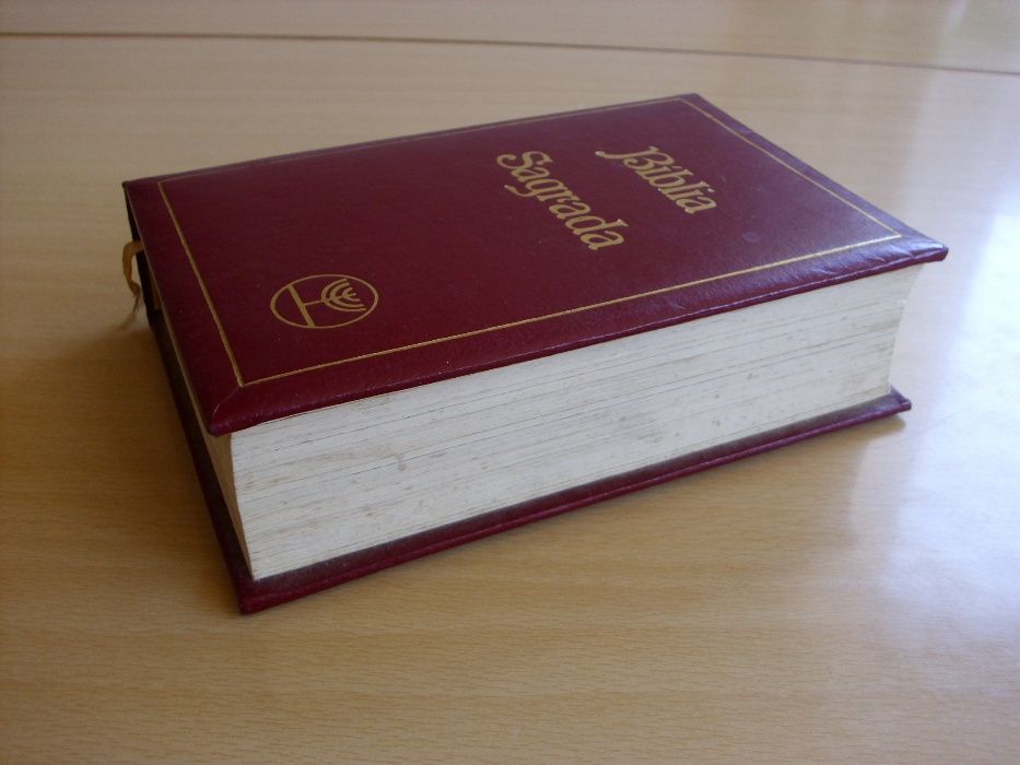 Bíblia Sagrada - Versão de textos originais