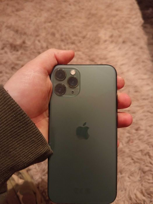 iPhone 11 pro  продам