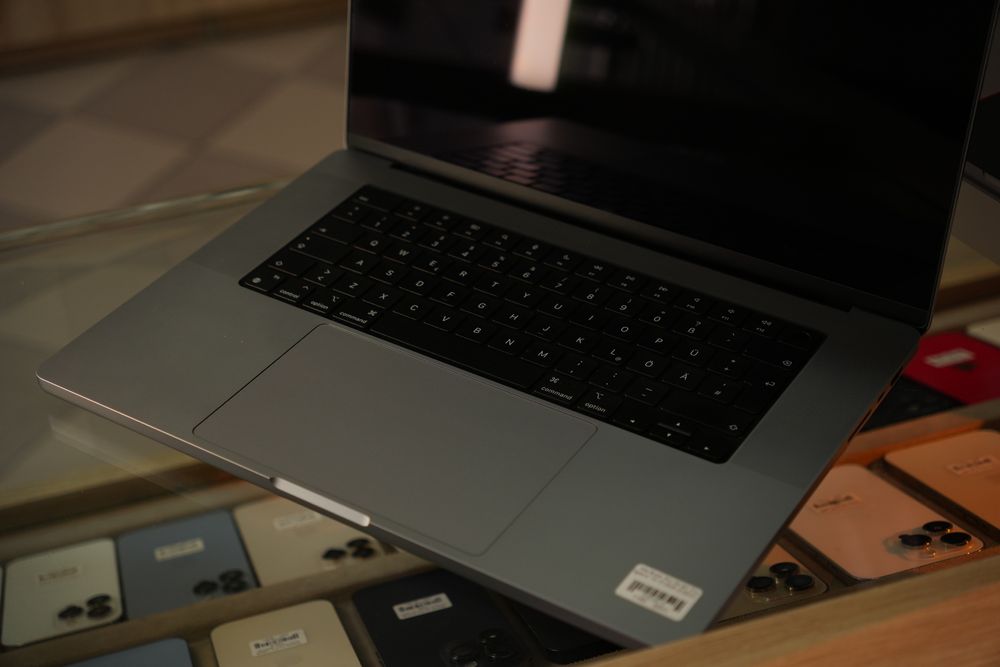 MacBook Pro 16 M1 Pro Space 16/512Gb, 7/8/11/12/13