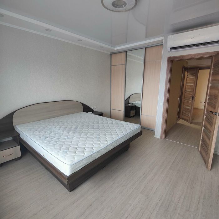 Продам таун з ремонтом