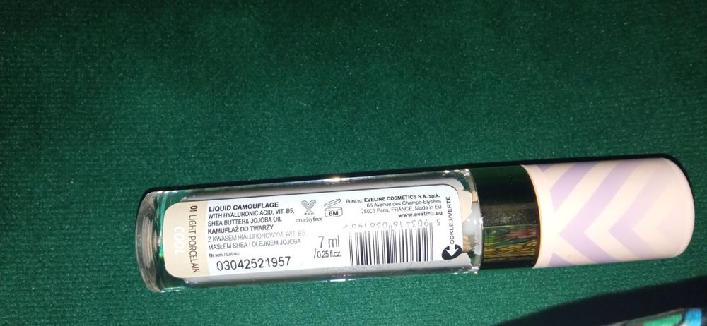 Korektor do twarzy Eveline, nowy