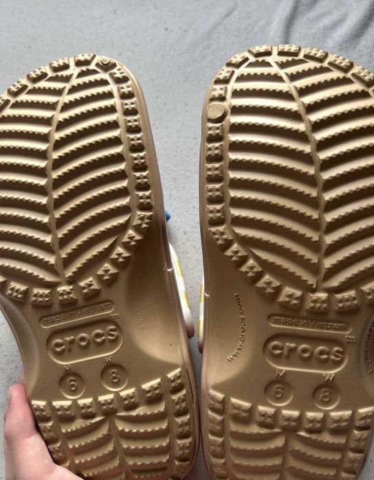 Crocs x One Piece
